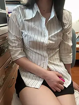 Snapshot of Mei_0906 chatting on July 15, 1:44 am Mei 0906 online show from July 15, 1:44 am