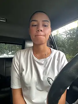  Luana online show from November 14, 6:39 pm