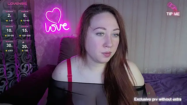 KellyCrystall online show from November 1, 3:30 am