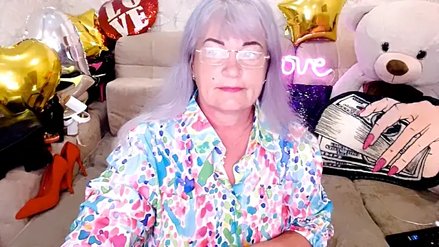 SiberiabBerry online show from June 8, 11:05 pm