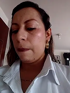 Snapshot of Katalina_S3xy chatting on October 3, 1:08 pm Katalina S3xy online show from October 3, 1:08 pm