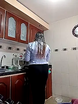 Snapshot of Katalina_S3xy chatting on October 28, 12:09 pm Katalina S3xy online show from October 28, 12:09 pm