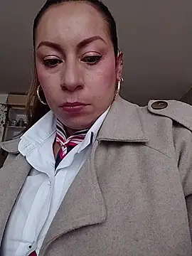 Snapshot of Katalina_S3xy chatting on October 30, 12:39 pm Katalina S3xy online show from October 30, 12:39 pm