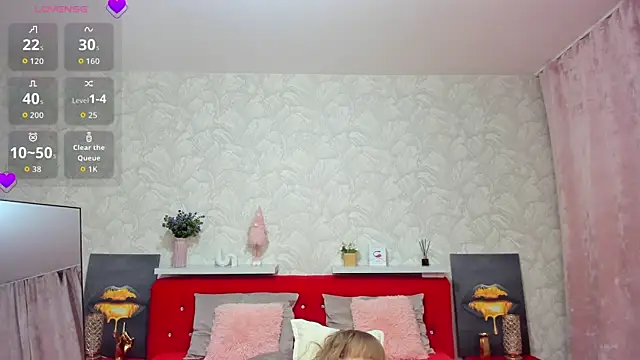 KattyPeachX online show from December 18, 1:22 am