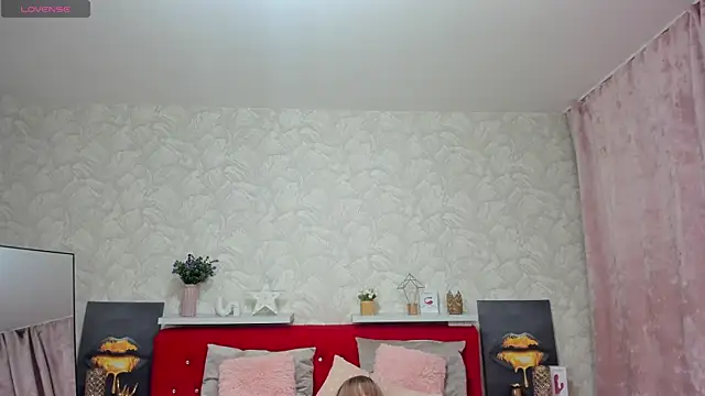 KattyPeachX online show from April 30, 1:12 am