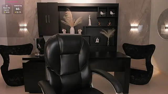 Snapshot of ValeriaRoldanX chatting on October 18, 3:20 am ValeriaRoldanX online show from October 18, 3:20 am