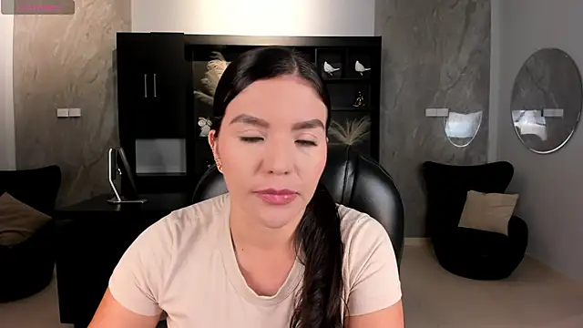 Snapshot of ValeriaRoldanX chatting on October 26, 11:09 pm ValeriaRoldanX online show from October 26, 11:09 pm