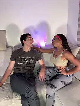 tiana nave online show from January 18, 2:59 am