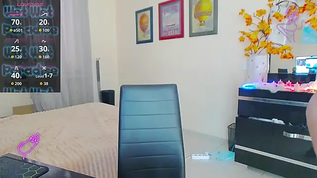 Lillianhot68 online show from November 8, 10:59 am