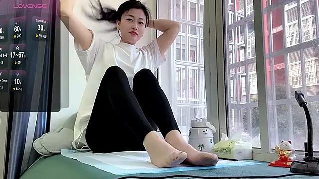 Snapshot of QianF-666 chatting on February 24, 2:19 am QianF-666 online show from February 24, 2:19 am