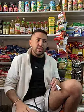 JuanZapata33 online show from February 20, 8:53 pm