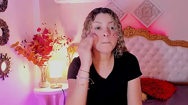 ScarlettDuran online show from March 1, 7:26 pm