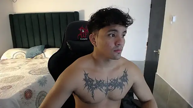 man dur07 online show from November 7, 8:20 pm