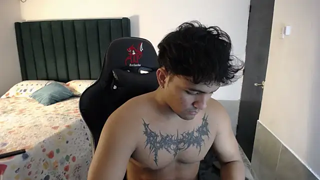 man dur07 online show from November 19, 9:04 pm