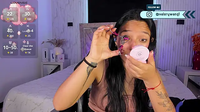 Valery wang online show from December 15, 12:09 pm