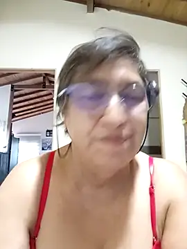 Snapshot of florecita69 chatting on October 7, 9:23 pm florecita69 online show from October 7, 9:23 pm