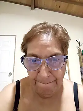 florecita69 online show from December 3, 3:10 pm