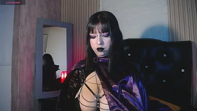 kittyhouse hs online show from December 20, 10:32 pm