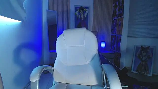 kittyhouse hs online show from December 2, 9:21 pm