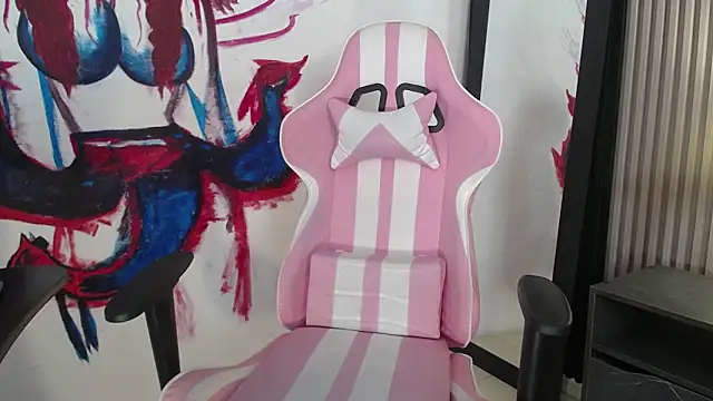 kittyhouse hs online show from June 11, 7:56 pm