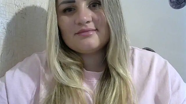 Snapshot of Honeydew-Waves chatting on June 12, 5:12 pm Honeydew-Waves online show from June 12, 5:12 pm