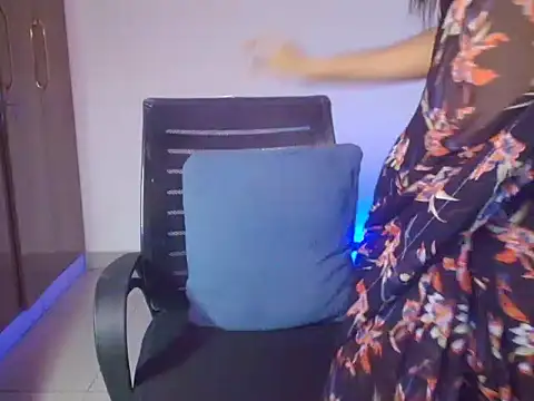 CUTE princess 143 online show from July 21, 3:14 pm