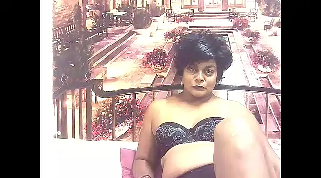 Snapshot of indianCherryPie chatting on January 20, 1:53 pm indianCherryPie online show from January 20, 1:53 pm