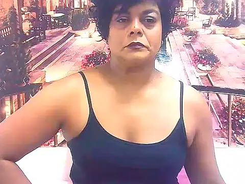 Snapshot of indianCherryPie chatting on January 24, 6:24 am indianCherryPie online show from January 24, 6:24 am