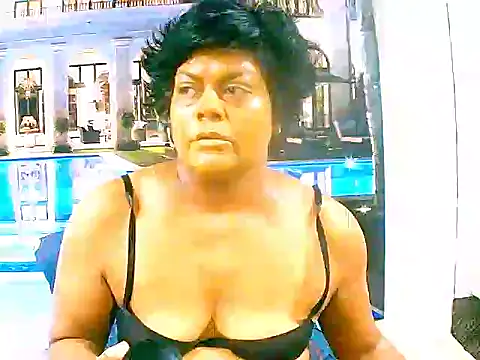 Snapshot of indianCherryPie chatting on February 1, 6:10 am indianCherryPie online show from February 1, 6:10 am