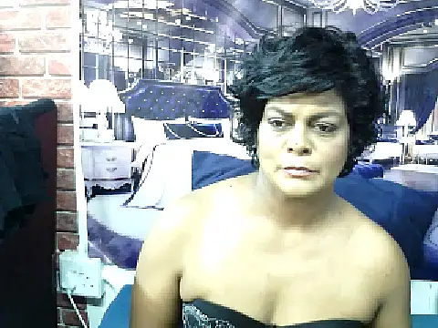 Snapshot of indianCherryPie chatting on March 23, 6:58 am indianCherryPie online show from March 23, 6:58 am