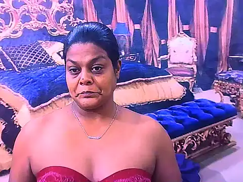 Snapshot of indianCherryPie chatting on February 18, 5:36 am indianCherryPie online show from February 18, 5:36 am