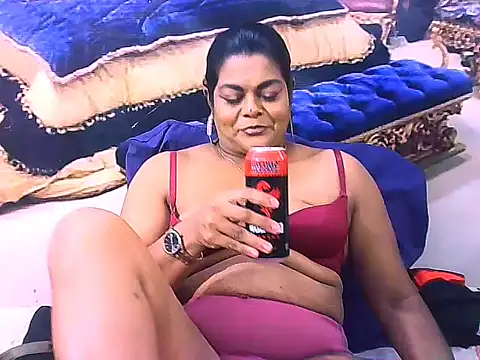 Snapshot of indianCherryPie chatting on February 20, 6:26 am indianCherryPie online show from February 20, 6:26 am