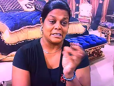 Snapshot of indianCherryPie chatting on February 28, 5:19 am indianCherryPie online show from February 28, 5:19 am
