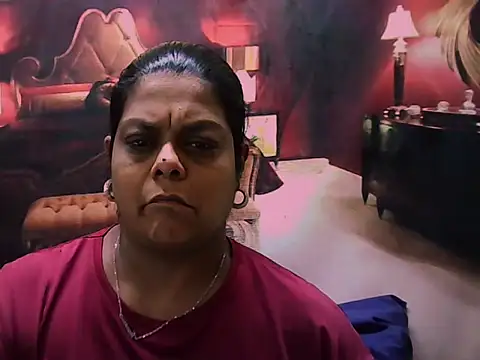 Snapshot of indianCherryPie chatting on March 16, 5:13 am indianCherryPie online show from March 16, 5:13 am