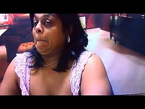 Snapshot of indianCherryPie chatting on March 27, 8:26 am indianCherryPie online show from March 27, 8:26 am
