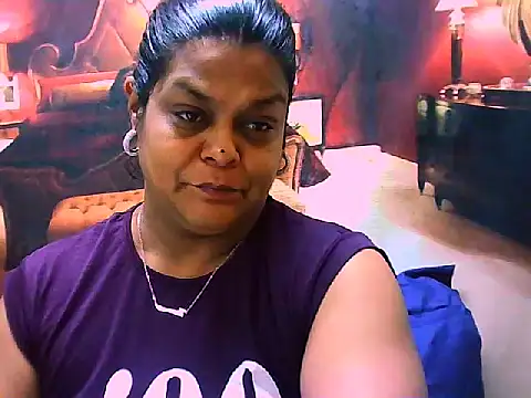 Snapshot of indianCherryPie chatting on March 30, 5:30 am indianCherryPie online show from March 30, 5:30 am