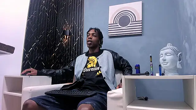 Snapshot of LarryCollin chatting on January 22, 3:41 am LarryCollin online show from January 22, 3:41 am
