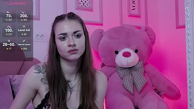 Snapshot of Abby__White chatting on February 22, 11:35 pm Abby White online show from February 22, 11:35 pm