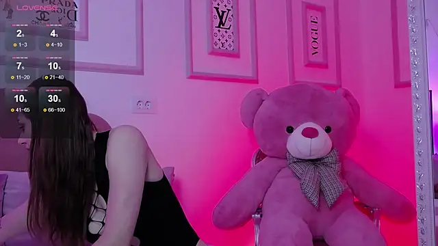 Snapshot of Abby__White chatting on February 24, 4:58 pm Abby White online show from February 24, 4:58 pm