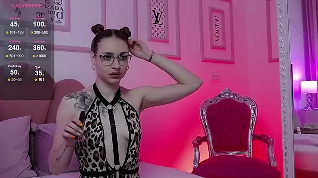 Snapshot of Abby__White chatting on February 25, 5:47 pm Abby White online show from February 25, 5:47 pm