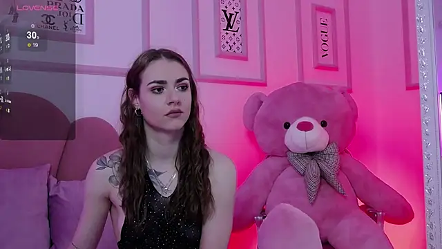 Snapshot of Abby__White chatting on March 6, 5:22 pm Abby White online show from March 6, 5:22 pm