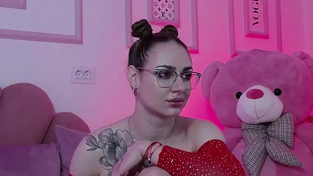 Snapshot of Abby__White chatting on March 18, 5:10 pm Abby White online show from March 18, 5:10 pm