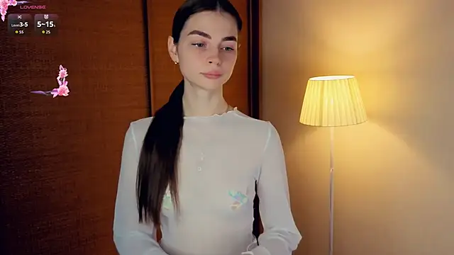 MaryJacksoon online show from October 21, 8:15 am