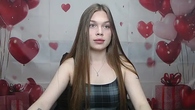 Snapshot of LaraPika chatting on April 11, 5:01 am LaraPika online show from April 11, 5:01 am