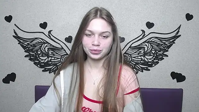 Snapshot of LaraPika chatting on April 24, 5:10 am LaraPika online show from April 24, 5:10 am