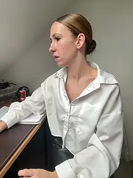 lola tentatiion online show from March 10, 12:37 pm