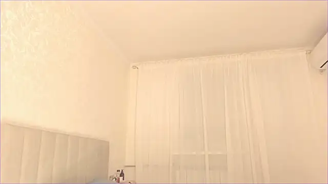 cherry misaki online show from February 3, 4:41 pm