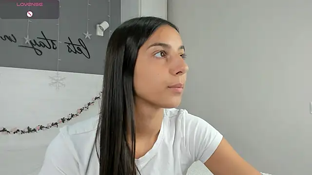 Snapshot of Maria__Candy chatting on October 18, 4:04 am Maria  Candy online show from October 18, 4:04 am