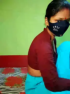 Snapshot of indiancouple09 chatting on December 14, 10:50 pm indiancouple09 online show from December 14, 10:50 pm