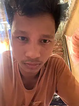 ShroveRising online show from October 25, 4:31 am